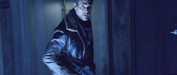 12 Monkeys “Atari” Review + 1.05 “The Night Room” First Look [PHOTOS]
