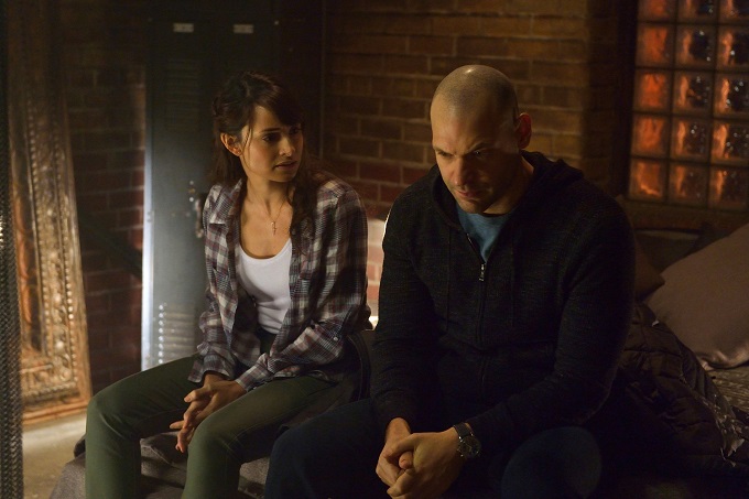 THE STRAIN -- "Intruders" -- Episode 208 (Airs August 30, 10:00 pm e/p) Pictured: (l-r) Mia Maestro as Nora Martinez, Corey Stoll as Ephraim Goodweather. CR: Michael Gibson/FX