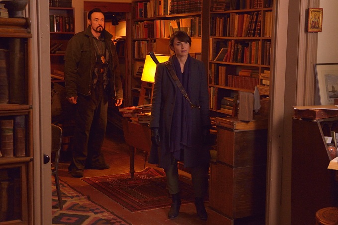 THE STRAIN -- "The Assassin" -- Episode 210 (Airs September 13, 10:00 pm e/p) Pictured: (l-r) Kevin Durand as Vasiliy Fet, Mia Maestro as Nora Martinez. CR: Michael Gibson/FX