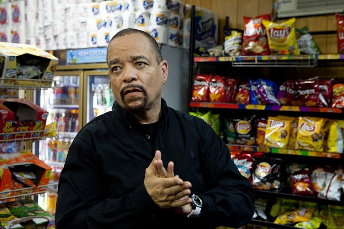 LAW & ORDER: SPECIAL VICTIMS UNIT -- "Institutional Fail" Episode 17004 -- Pictured: Ice-T as Detective Odafin "Fin" Tutuola -- (Photo by: Tom Zubak/NBC)