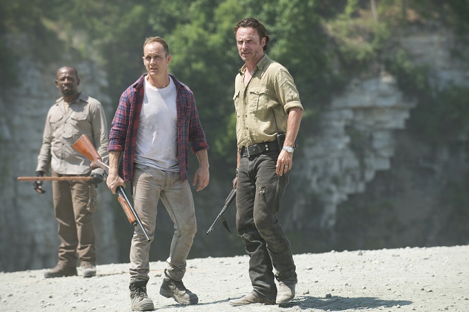 Lennie James as Morgan Jones, Ethan Embry as Carter and Andrew Lincoln as Rick Grimes - The Walking Dead _ Season 6, Episode 1 - Photo Credit: Gene Page/AMC