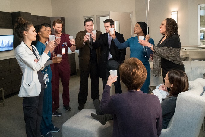 CHICAGO MED -- "Bound" Episode 106 -- Pictured: (l-r) Rachel DiPillo as Dr. Sarah Reese, Yaya DaCosta as April Sexton, Brian Tee as Dr. Ethan Choi, Nick Gehlfuss as Dr. Will Halstead, Oliver Platt as Dr. Daniel Charles, Colin Donnell as Dr. Connor Rhodes, Marlyne Barrett as Maggie Lockwood, S. Epatha Merkerson as Sharon Goodwin, Torrey DeVitto as Dr. Natalie Manning, Annie Potts as Helen Manning -- (Photo by: Elizabeth Sisson/NBC)