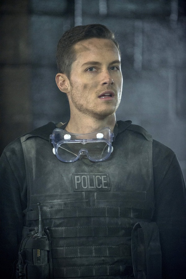 CHICAGO P.D. -- "Looking Out For Stateville" Episode 312 -- Pictured: Jesse Lee Soffer as Jay Halstead -- (Photo by: Matt Dinerstein/NBC)