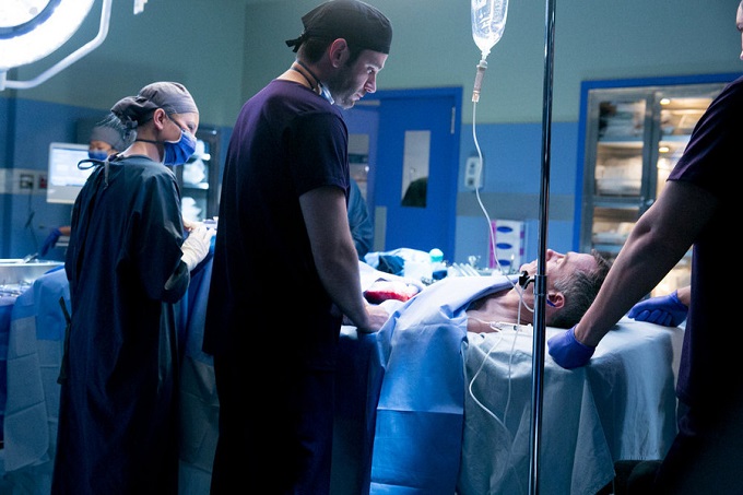 CHICAGO MED -- "Malignant" Episode 105 -- Pictured: (l-r) Julie Berman as Dr. Sam Zanetti, Colin Donnell as Dr. Connor Rhodes, David Eigenberg as Christopher Herrmann -- (Photo by: Elizabeth Sisson/NBC)