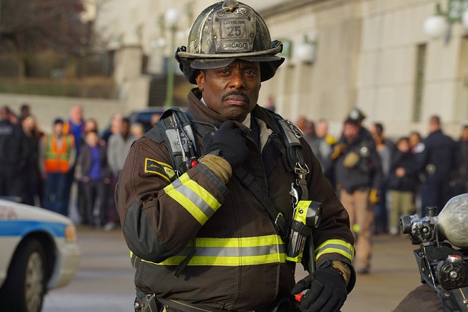 CHICAGO FIRE -- "The Sky Is Falling" Episode 413 -- Pictured: Eamonn Walker as Chief Wallace Boden -- (Photo by: Elizabeth Morris/NBC)