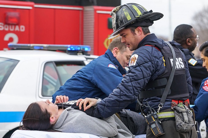 CHICAGO FIRE -- "The Sky Is Falling" Episode 413 -- Pictured: Taylor Kinney as Kelly Severide -- (Photo by: Elizabeth Morris/NBC)
