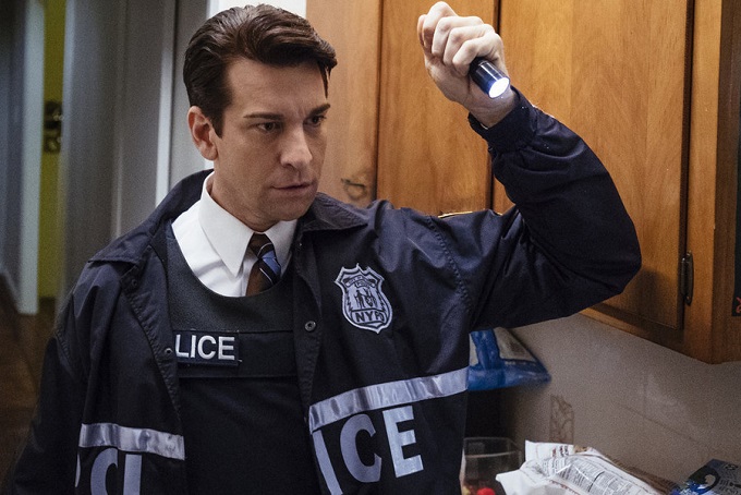 LAW & ORDER: SPECIAL VICTIMS UNIT -- "Catfishing Teacher" Episode 1711 -- Pictured: Andy Karl as Sergeant Mike Dodds -- (Photo by: Michael Parmelee/NBC)