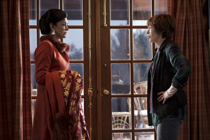THE EXPANSE -- "Windmills" Episode 107 -- Pictured: (l-r) Shohreh Aghdashloo as Chrisjen Avasarala, Frances Fisher as Elise Holden -- (Photo by: Rafy/Syfy)