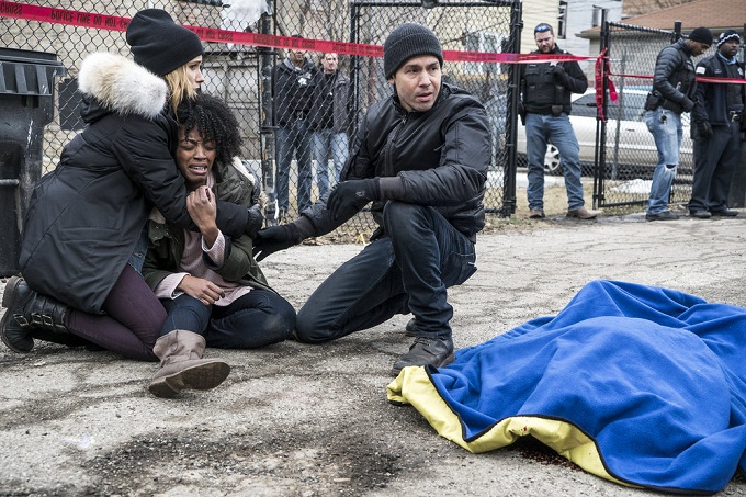 CHICAGO P.D. -- "The Cases That Need to Be Solved" Episode 316 -- Pictured: (l-r) Sophia Bush as Erin Lindsay, Tiffany Renee Johnson as Lauren Brooks, Jon Seda as Antonio Dawson -- (Photo by: Matt Dinerstein/NBC)