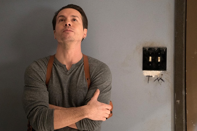 CHICAGO P.D. -- "The Cases That Need To Be Solved" Episode 316 -- Pictured: Jon Seda as Antonio Dawson -- (Photo by: Elizabeth Sisson/NBC)