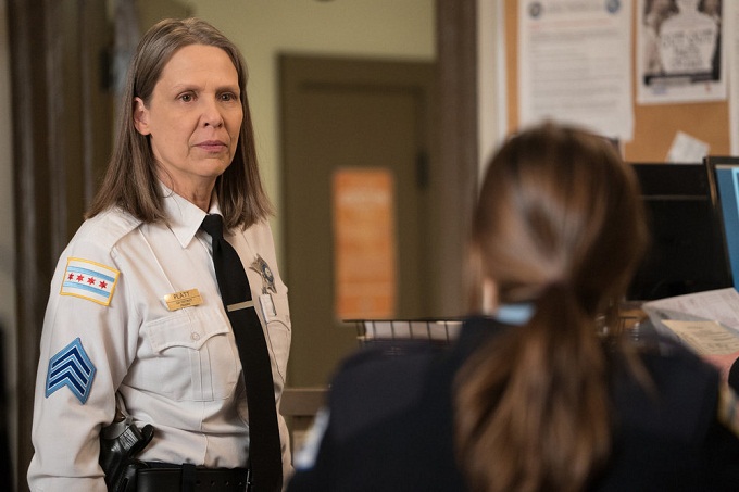 CHICAGO P.D. -- "The Cases That Need To Be Solved" Episode 316 -- Pictured: Amy Morton as Trudy Platt -- (Photo by: Elizabeth Sisson/NBC)