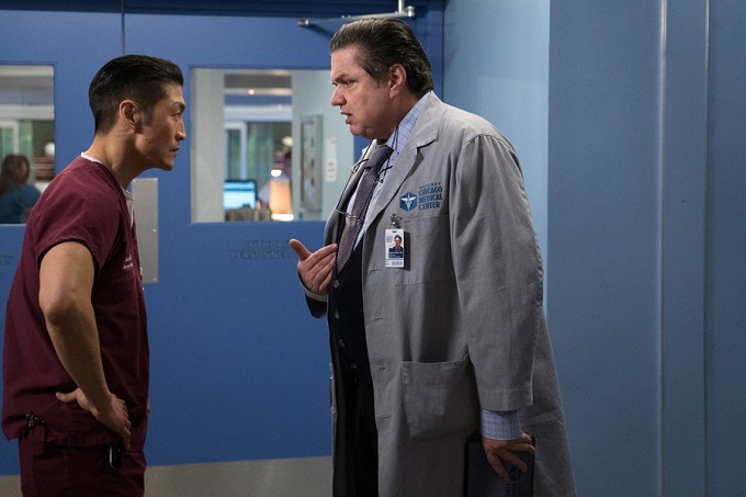 CHICAGO MED -- "Clarity" Episode 110 -- Pictured: (l-r) Brian Tee as Dr. Ethan Choi, Oliver Platt as Dr. Daniel Charles -- (Photo by: Elizabeth Sisson/NBC)