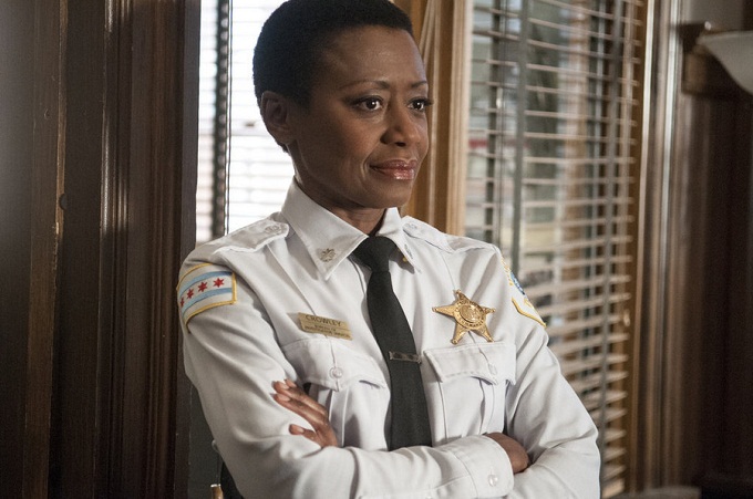 CHICAGO P.D. -- "Hit Me" Episode 313 -- Pictured: Barbara Eve Harris as Emma Crowley -- (Photo by: Matt Dinerstein/NBC)