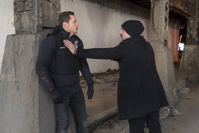 CHICAGO P.D. -- "Forty-Caliber Bread Crumb" Episode 317 -- Pictured: (l-r) Jesse Lee Soffer as Jay Halstead, Elias Koteas as Alvin Olinsky -- (Photo by: Matt Dinerstein/NBC)
