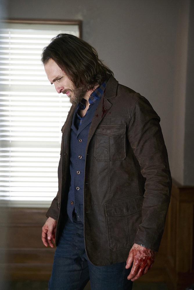 BITTEN -- "A Quiet Dog" Episode 304 -- Pictured: Greg Bryk as Jeremy Danvers -- (Photo by: Shane Mahood/Syfy/She-Wolf Season 3 Productions)