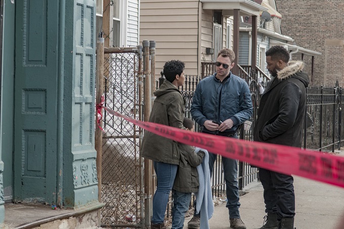 CHICAGO P.D. -- "Kasual with A K" Episode 318 -- Pictured: (l-r) Patrick John Flueger as Adam Ruzek, LaRoyce Hawkins as Kevin Atwater -- (Photo by: Matt Dinerstein/NBC)