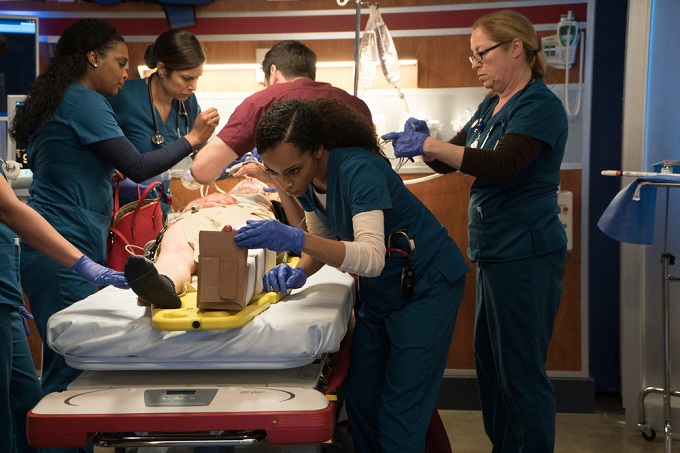 CHICAGO MED -- "Hearts" Episode 114 -- Pictured: Yaya DaCosta as April Sexton -- (Photo by: Elizabeth Sisson/NBC)