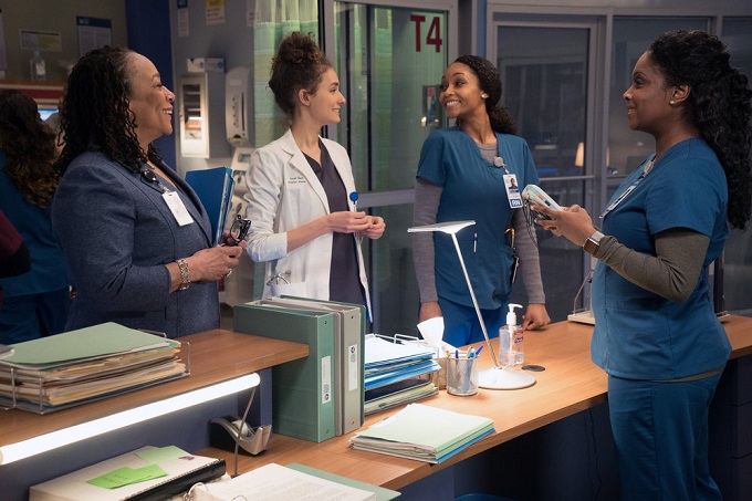 CHICAGO MED -- "Disorder" Episode 116 -- Pictured: (l-r) S. Epatha Merkerson as Sharon Goodwin, Rachel DiPillo as Dr. Sarah Reese, Yaya DaCosta as April Sexton, Marlyne Barrett as Maggie Lockwood -- (Photo by: Elizabeth Sisson/NBC)