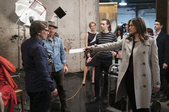 LAW & ORDER: SPECIAL VICTIMS UNIT -- "Fashionable Crimes" Episode 1720 -- Pictured: (l-r) Griffin Dunne as Benno Gilbert, Mariska Hargitay as Lieutenant Olivia Benson -- (Photo by: Michael Parmelee/NBC)