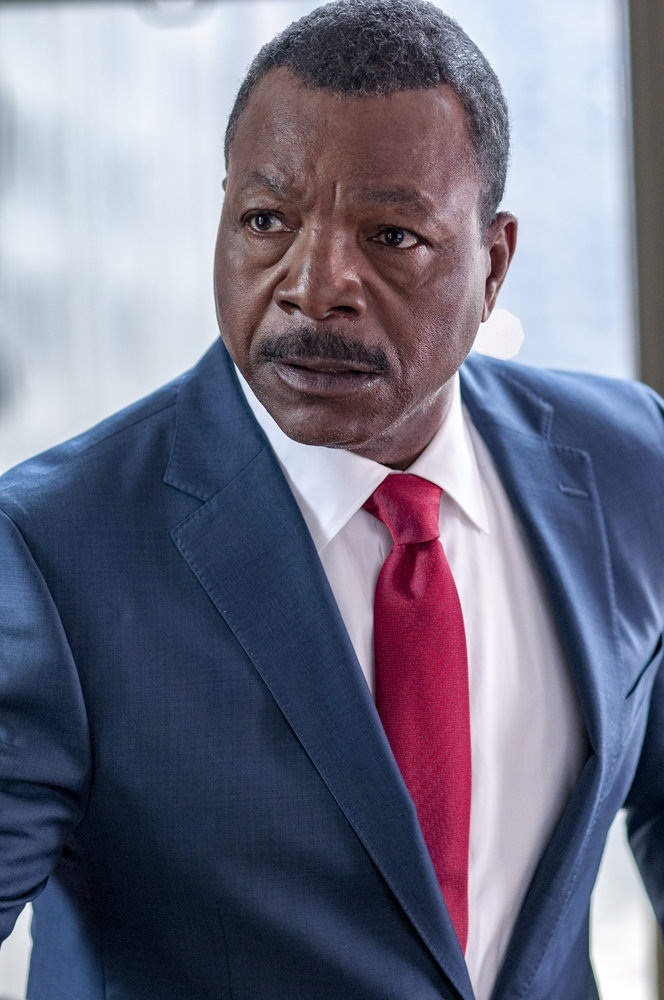 CHICAGO P.D. -- "Justice" Episode 321 -- Pictured: Carl Weathers as Mark Jefferies-- (Photo by: Matt Dinerstein/NBC)