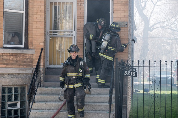 CHICAGO FIRE -- "Kind of a Crazy Idea" Episode 421 -- Pictured: (l-r) Jesse Spencer as Matthew Casey, David Eigenberg as Christopher Herrmann -- (Photo by: Elizabeth Morris/NBC)