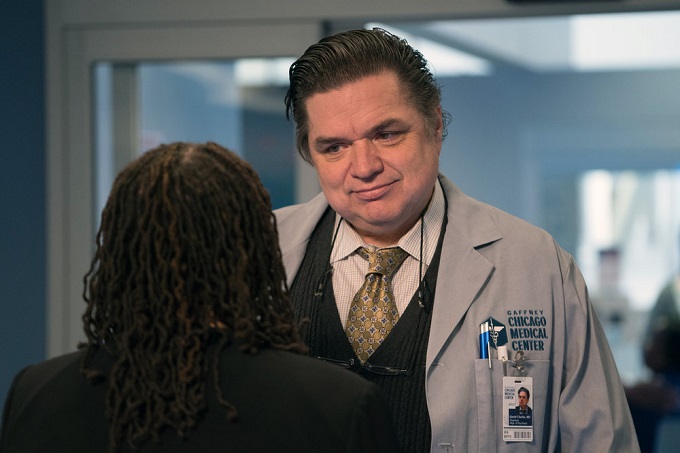 CHICAGO MED -- "Withdrawal" Episode 117 -- Pictured: (l-r) S. Epatha Merkerson as Sharon Goodwin, Oliver Platt as Dr. Daniel Charles -- (Photo by: Elizabeth Sisson/NBC)