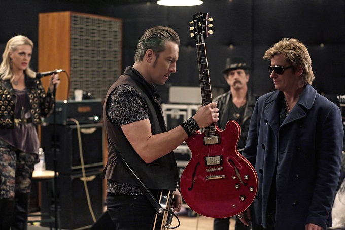 Sex&Drugs&Rock&Roll - "All That Glitters is Gold" -- Ep 201 (Airs Thursday, June 30, 10:00 pm e/p) -- Pictured: (l-r) Elaine Hendrix as Ava, John Corbett as Flash, John Ales as Rehab, Denis Leary as Johnny Rock. CR. Patrick Harbron/FX