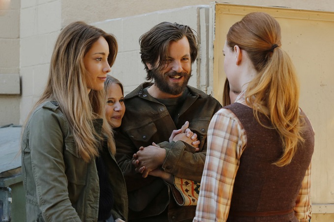 AQUARIUS -- "Happiness is a Warm Gun" Episode 202 -- Pictured: (l-r) Emma Dumont as Emma Karn, Whitney Rose Pynn as Minnie, Gethin Anthony as Charles Manson -- (Photo by: Vivian Zink/NBC)