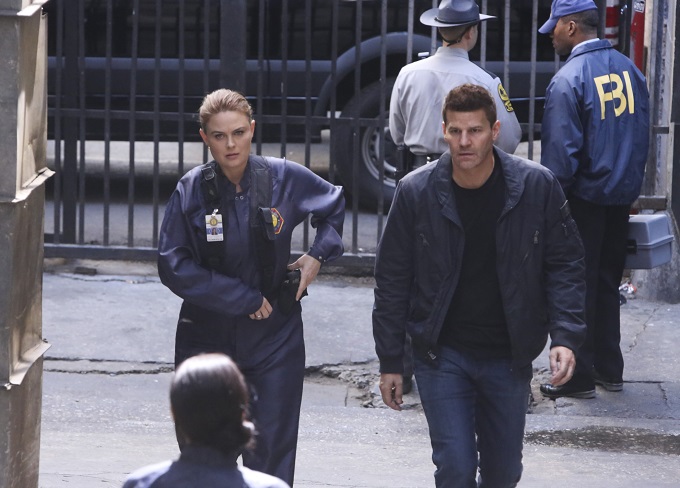 BONES: L-R: Emily Deschanel and David Boreanaz in the "The Nightmare Within The Nightmare" season finale episode of BONES airing Thursday, July 21 (8:00-9:00 PM ET/PT) on FOX. ©2016 Fox Broadcasting Co. Cr: Patrick McElhenney/FOX