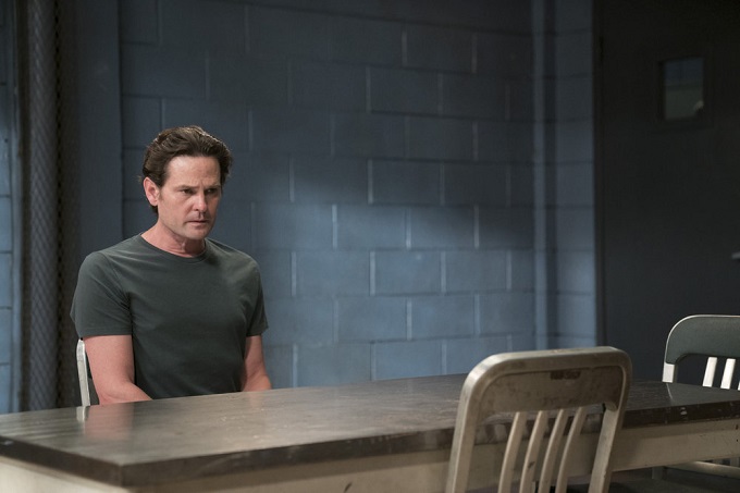 LAW & ORDER: SPECIAL VICTIMS UNIT -- "Making A Rapist" Episode 1802 -- Pictured: Henry Thomas as Sean Roberts -- (Photo by: Peter Kramer/NBC)
