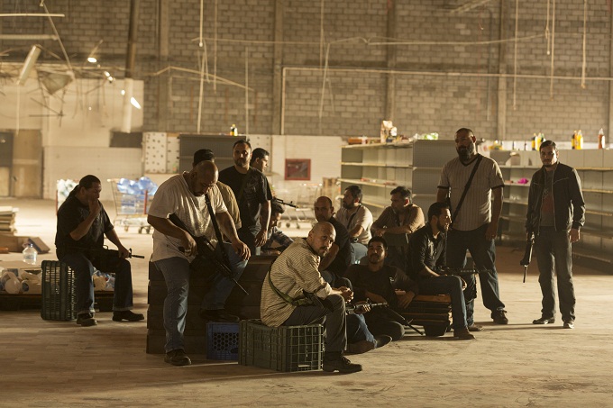 Gang Members - Fear the Walking Dead _ Season 2, Episode 14 - Photo Credit: Peter Iovino/AMC