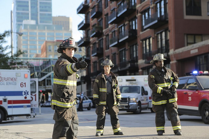 CHICAGO FIRE -- "A Real Wake-up Call" Episode 502 -- Pictured: (l-r) Steven R. McQueen as Jimmy Borrelli, Jesse Spencer as Matthew Casey, Eamonn Walker as Wallace Boden -- (Photo by: Parrish Lewis/NBC)