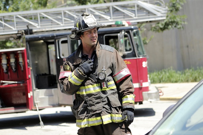 CHICAGO FIRE -- "A Real Wake-up Call" Episode 502 -- Pictured: Taylor Kinney as Kelly Severide -- (Photo by: Parrish Lewis/NBC)