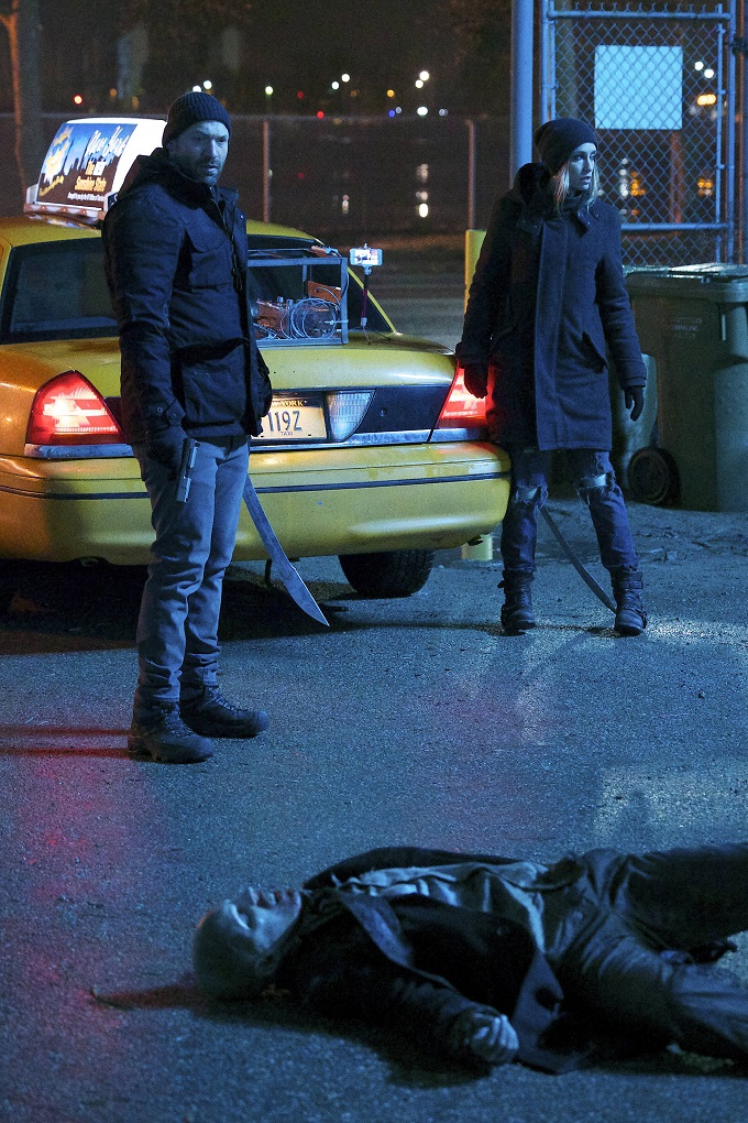 THE STRAIN -- "Do Or Die" -- Episode 309 -- (Airs Sunday, October 23, 10:00 pm e/p) Pictured: (l-r) Corey Stoll as Ephraim Goodweather, Ruta Gedmintas as Dutch Velders. CR: Michael Gibson/FX
