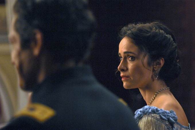 TIMELESS -- "The Assassination of Abraham Lincoln" Episode 101 -- Pictured: Abigail Spencer as Lucy Preston -- (Photo by: Sergei Bachlakov/NBC)