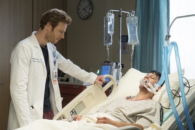 CHICAGO MED -- "Extreme Measures" Episode 205 -- Pictured: (l-r) Nick Gehlfuss as Will Halstead, Steve Casillas as Ignacio -- (Photo by: Elizabeth Sisson/NBC)
