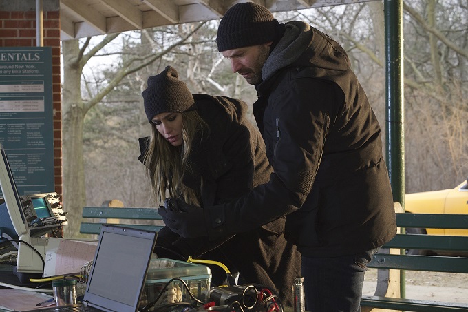 THE STRAIN -- "The Battle of Central Park" -- Episode 306 -- (Airs Sunday, October 2, 10:00 pm e/p) Pictured: (l-r) Ruta Gedmintas as Dutch Velders, Corey Stoll as Ephraim as Goodweather. CR: Michael Gibson/FX