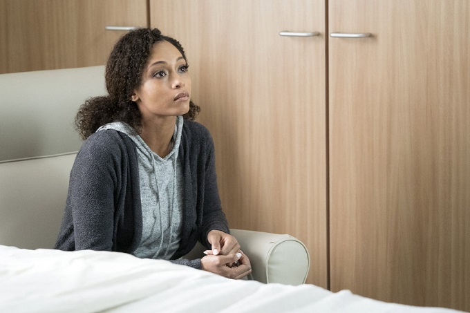 CHICAGO MED -- "Free Will" Episode 208 -- Pictured: Yaya DaCosta as April Sexton -- (Photo by: Elizabeth Sisson/NBC)