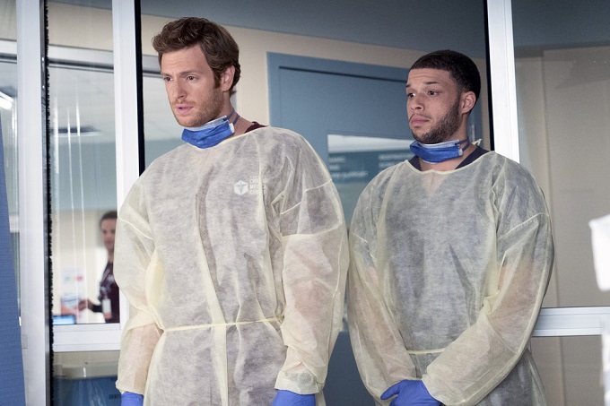 CHICAGO MED -- "Free Will" Episode 208 -- Pictured: (l-r) Nick Gehlfuss as Will Halstead, Roland Buck III as Noah Sexton -- (Photo by: Elizabeth Sisson/NBC)