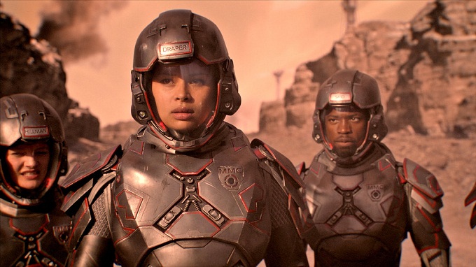 THE EXPANSE -- "Safe" Episode 201 -- Pictured: (l-r) Frankie Adams as Bobbie Draper, Dewshane Williams as Corporal Sa'id -- (Photo by: Syfy)
