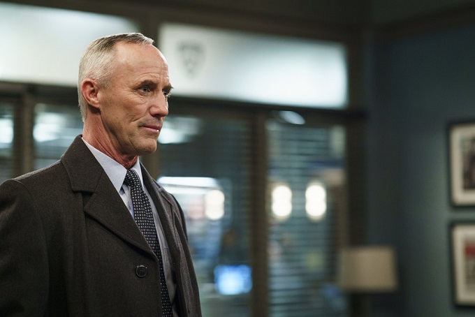 LAW & ORDER: SPECIAL VICTIMS UNIT -- "Chasing Theo" Episode 1813 -- Pictured: Robert John Burke as Captain Ed Tucker -- (Photo by: Michael Parmelee/NBC)