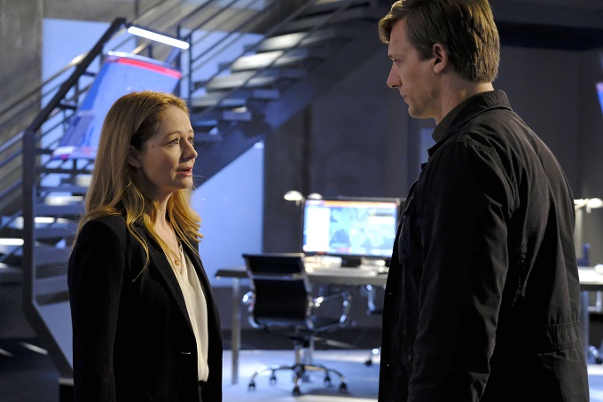 24: LEGACY: L-R: Miranda Otto and Teddy Sears in the “3:00 PM-4:00 PM” episode of 24: LEGACY airing Monday, Feb. 20 (8:00-9:01 PM ET/PT) on FOX. ©2017 Fox Broadcasting Co. Cr: Guy D'Alema/FOX