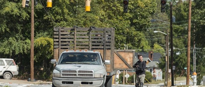 Renewal And Unity In The Face Of Tragedy In The Walking Dead “Bury Me Here”
