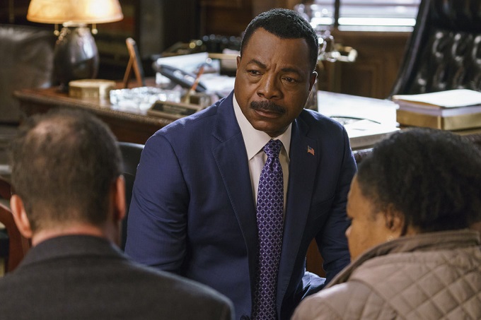 CHICAGO JUSTICE -- "Uncertainty Principle" Episode 107 -- Pictured: Carl Weathers as Mark Jefferies -- (Photo by: Parrish Lewis/NBC)